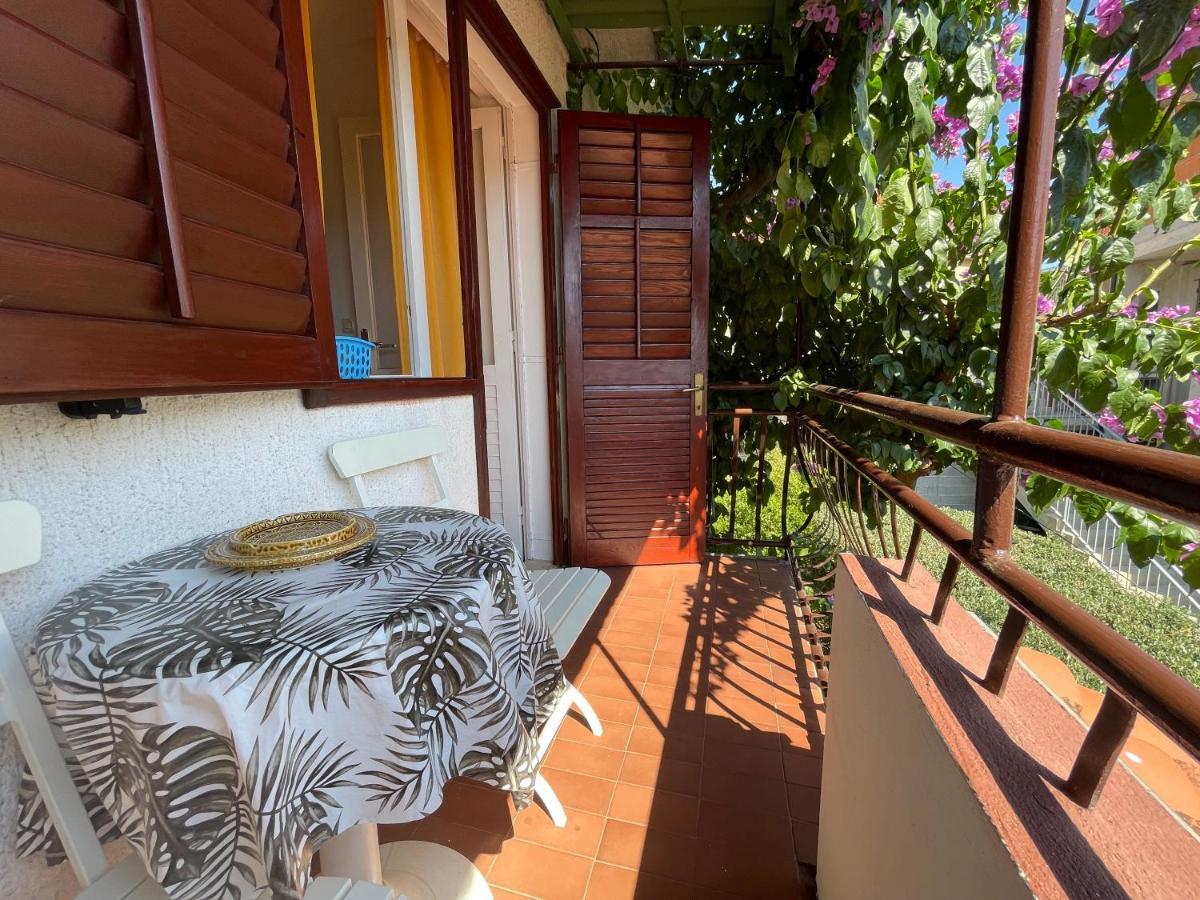 Hvar Guesthouse - Double Bedroom With Private Bathroom Jelsa  Exterior foto