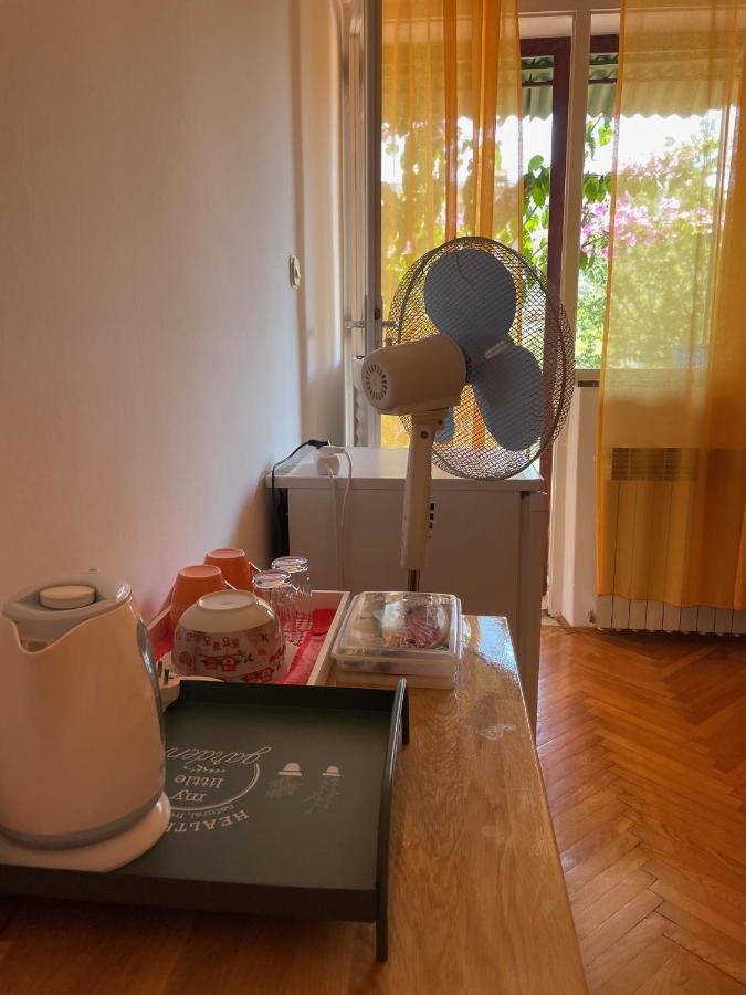 Hvar Guesthouse - Double Bedroom With Private Bathroom Jelsa  Exterior foto