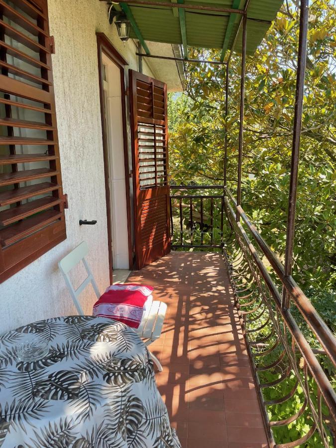 Hvar Guesthouse - Double Bedroom With Private Bathroom Jelsa  Exterior foto